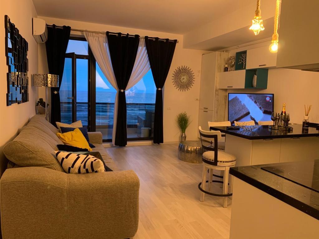 Apartament Panoramis Promenada-Cezar Năvodari Zewnętrze zdjęcie